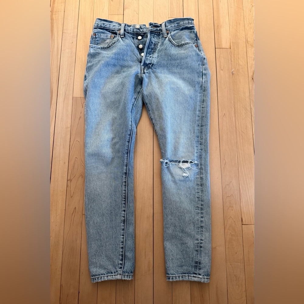 Levi's Light Blue Cropped Jeans
